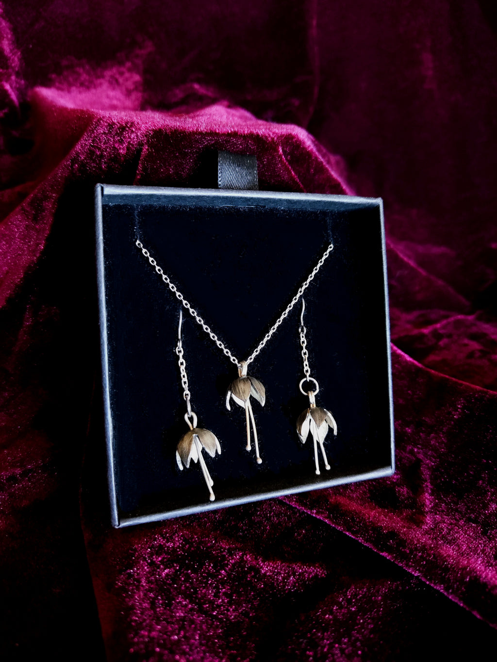 ANTHOS SILVER SET