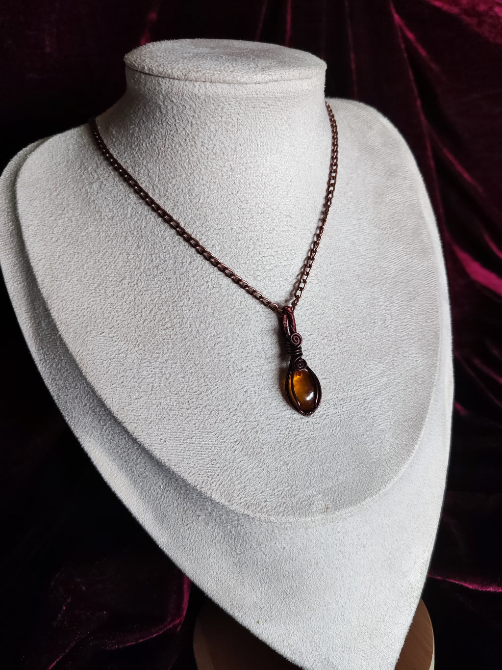 KLOUVI NECKLACE