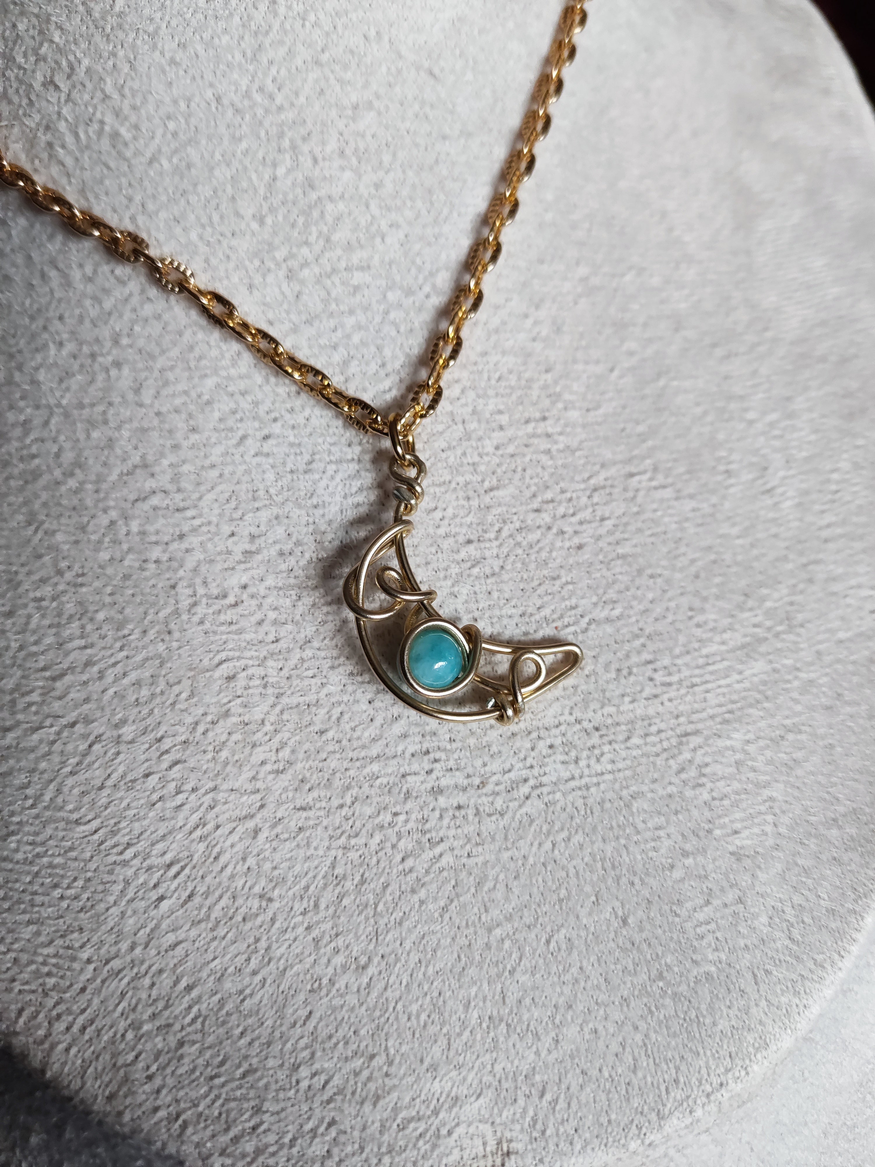 CRESCENT AQUAMARINE