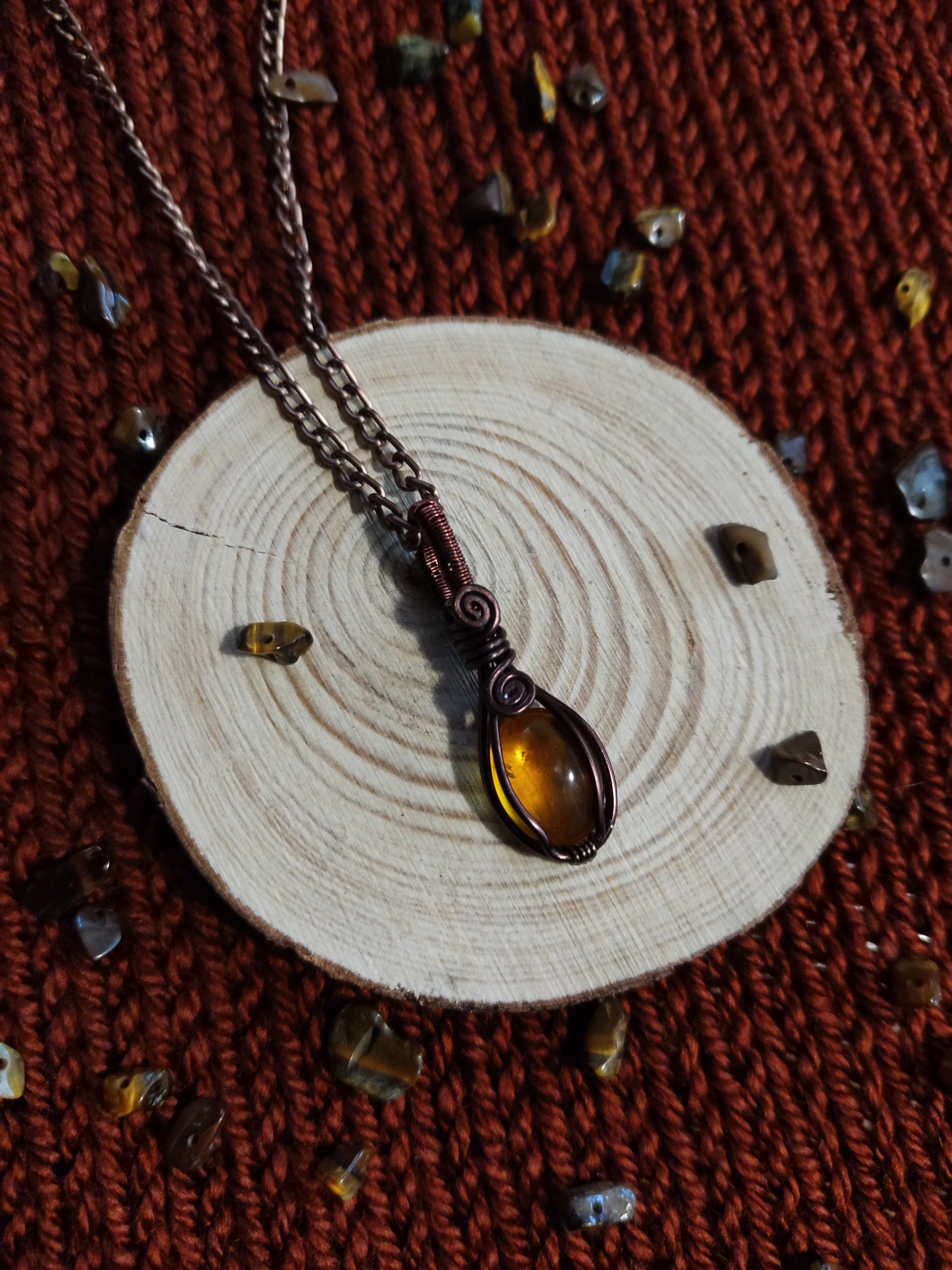KLOUVI NECKLACE